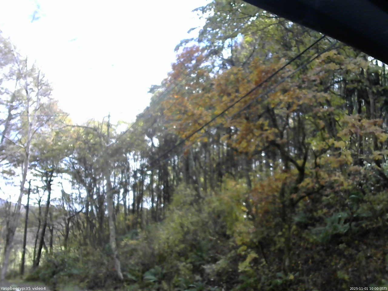 長野県菅平高原 ゆたか山荘 東側上空 2025/11/01 10:00