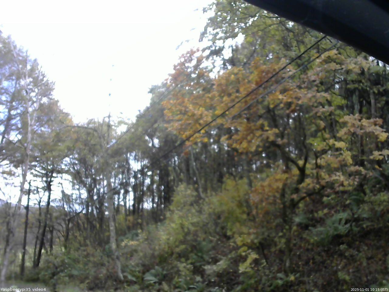 長野県菅平高原 ゆたか山荘 東側上空 2025/11/01 10:15