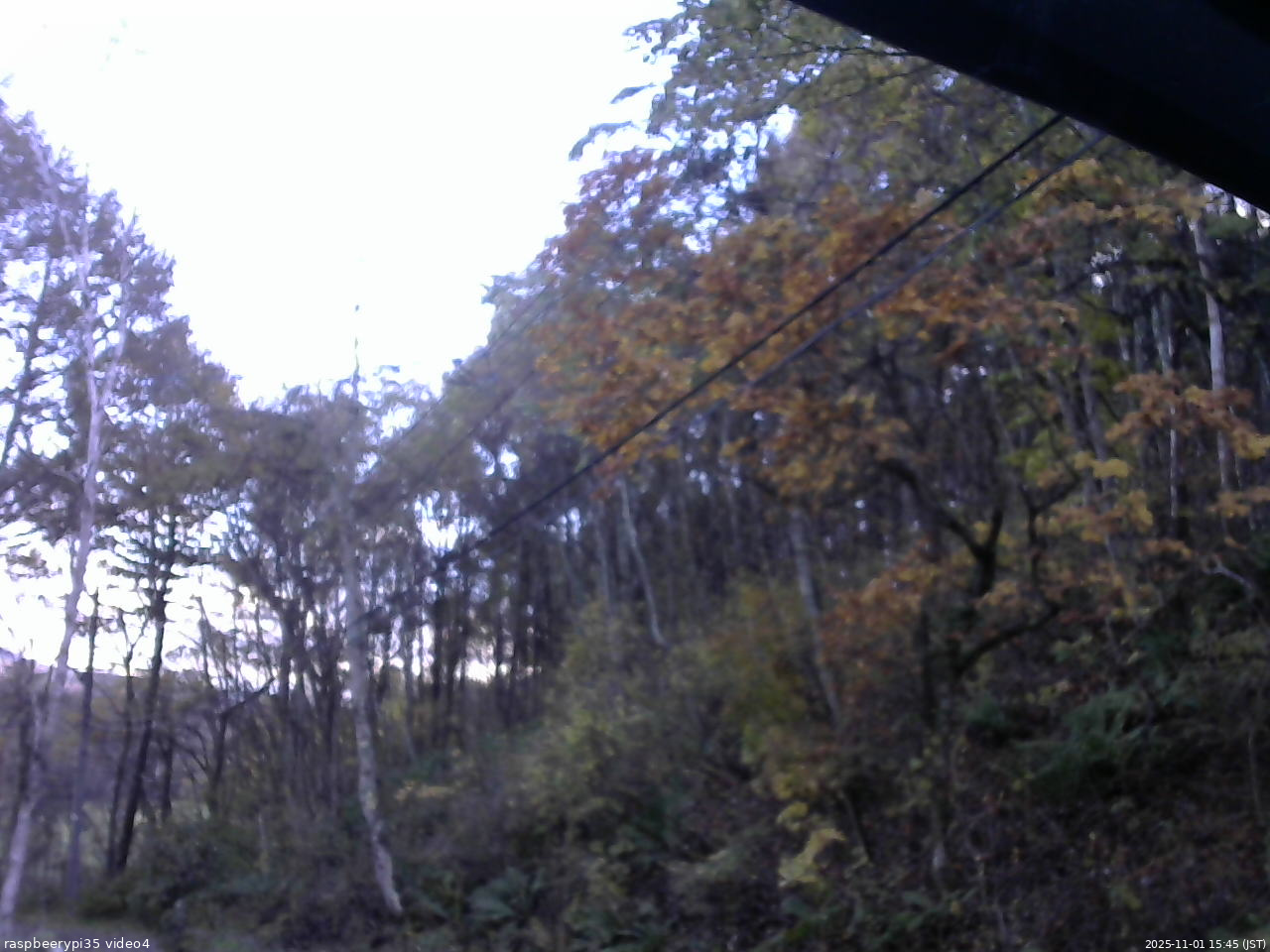 長野県菅平高原 ゆたか山荘 東側上空 2025/11/01 15:45