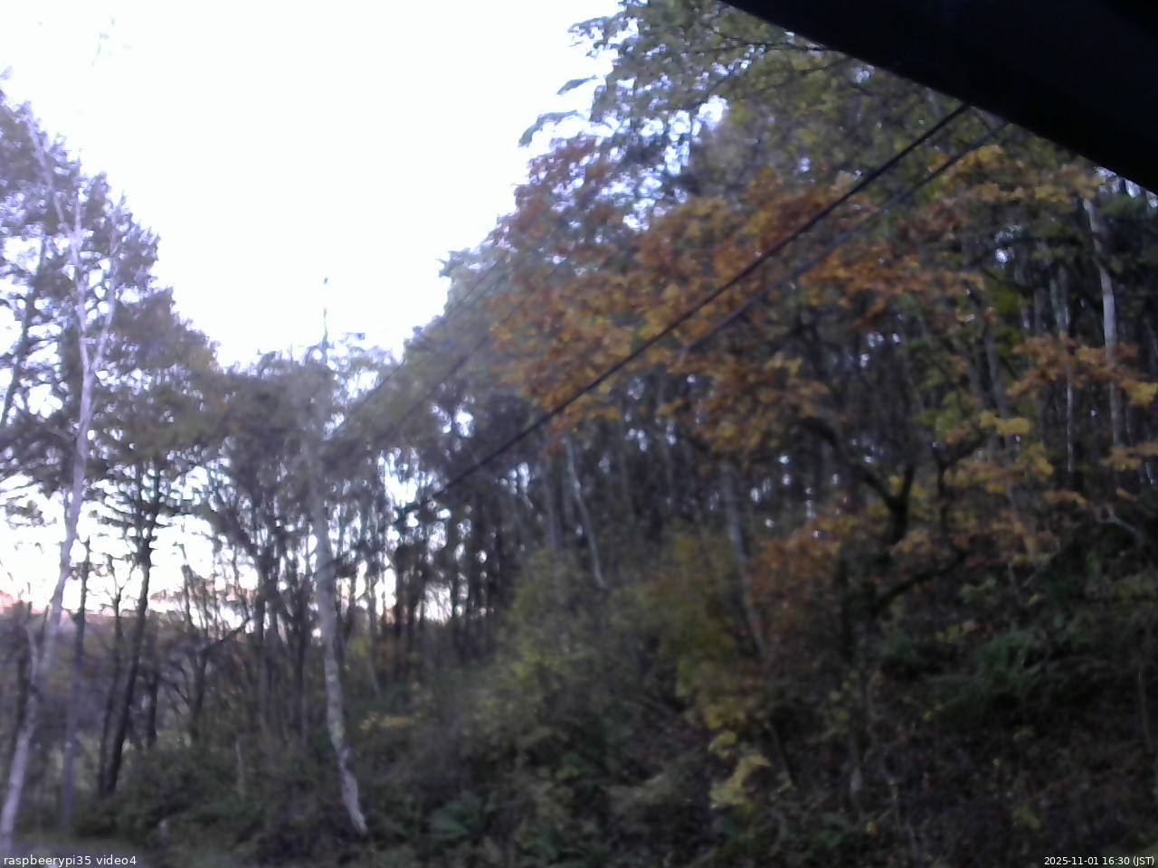 長野県菅平高原 ゆたか山荘 東側上空 2025/11/01 16:30