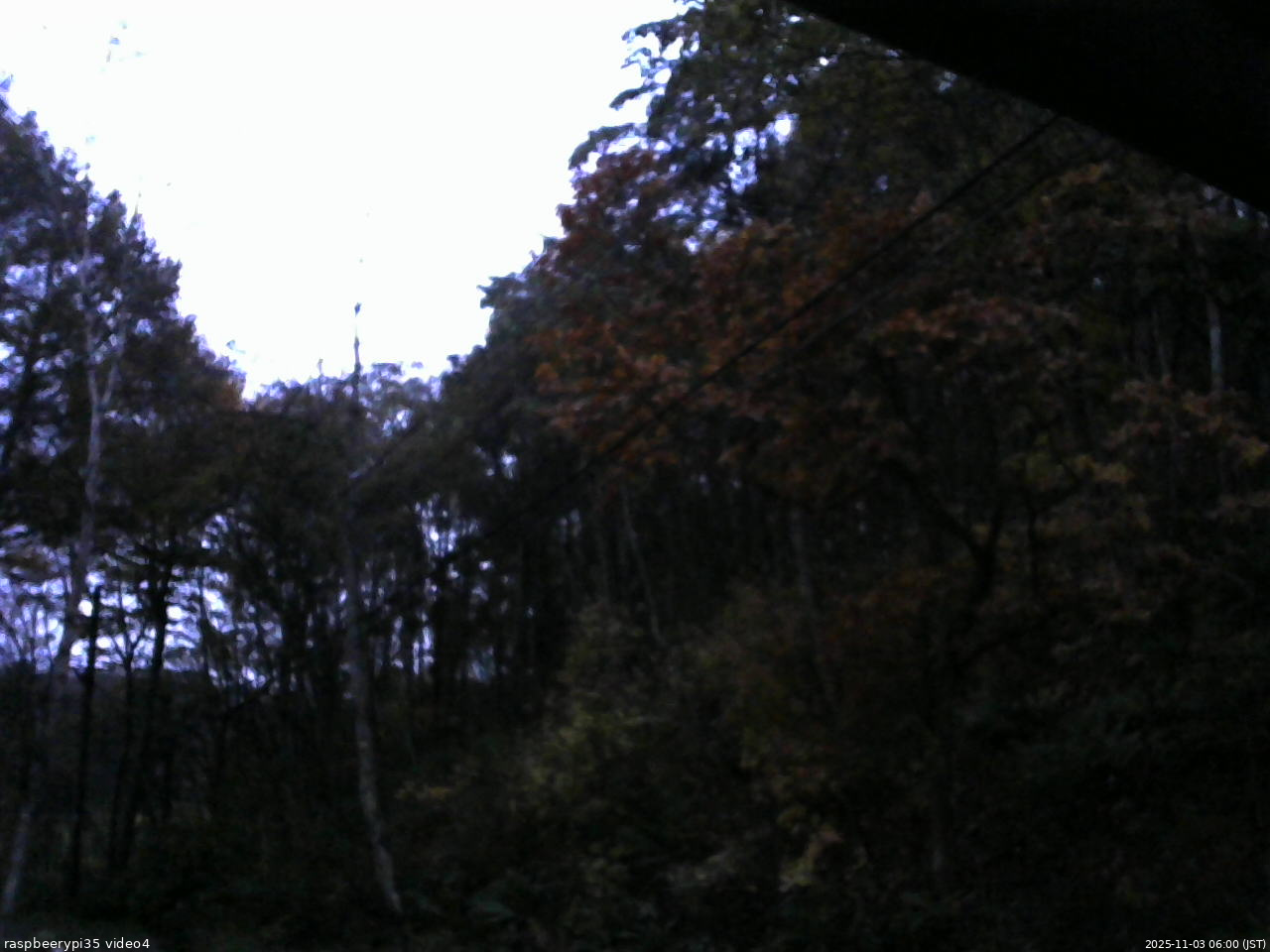 長野県菅平高原 ゆたか山荘 東側上空 2025/11/03 06:00