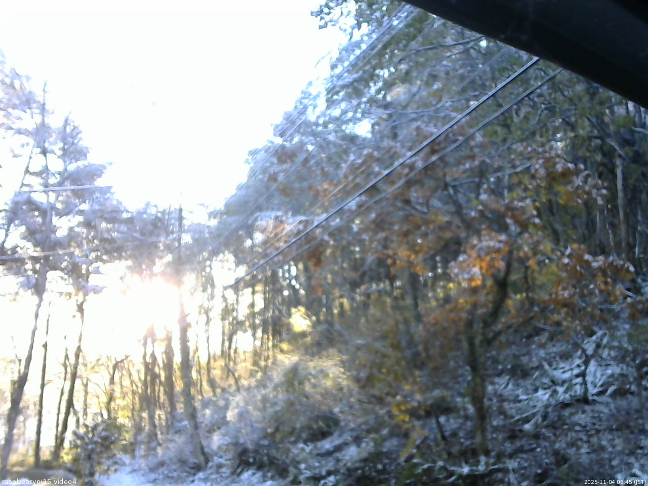 長野県菅平高原 ゆたか山荘 東側上空 2025/11/04 06:45