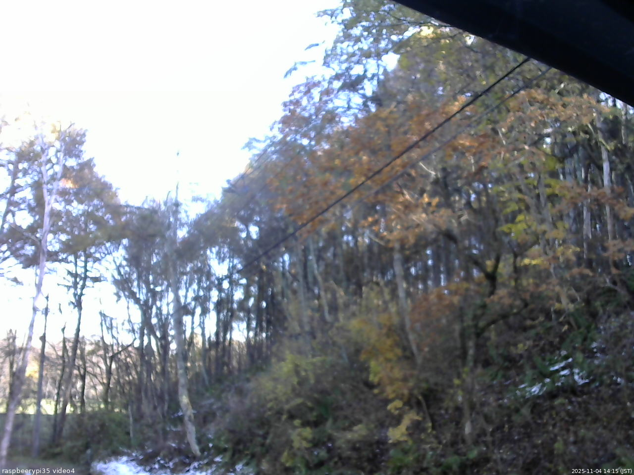 長野県菅平高原 ゆたか山荘 東側上空 2025/11/04 14:15