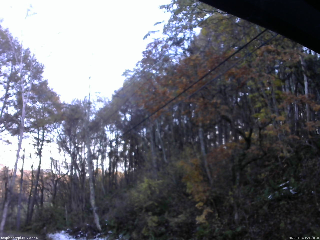 長野県菅平高原 ゆたか山荘 東側上空 2025/11/04 15:45