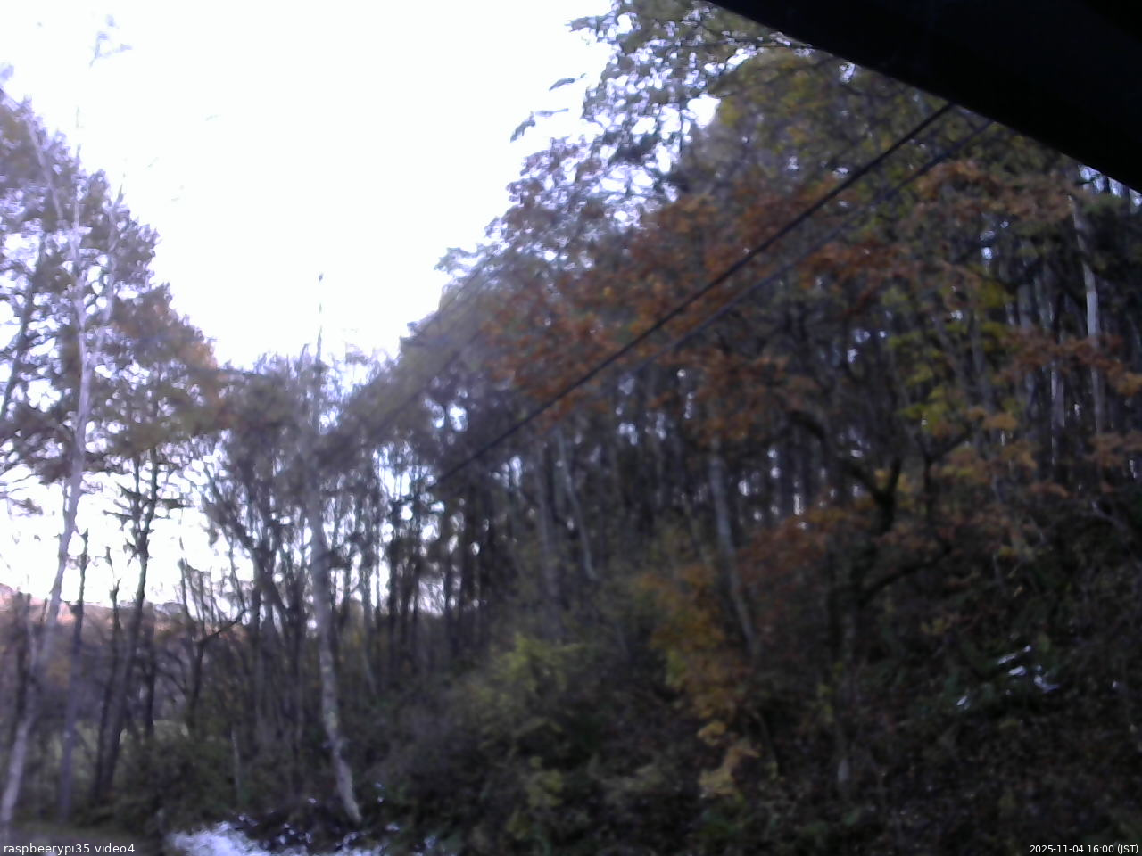 長野県菅平高原 ゆたか山荘 東側上空 2025/11/04 16:00