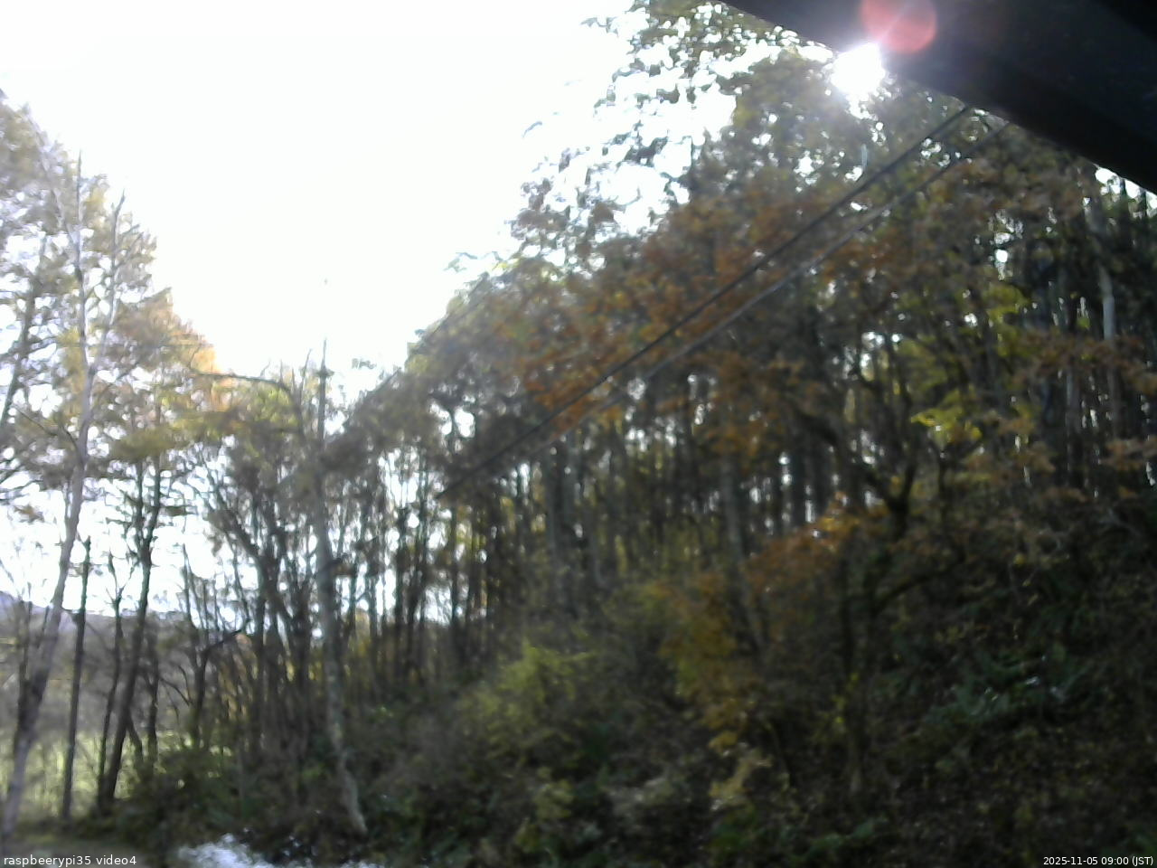 長野県菅平高原 ゆたか山荘 東側上空 2025/11/05 09:00