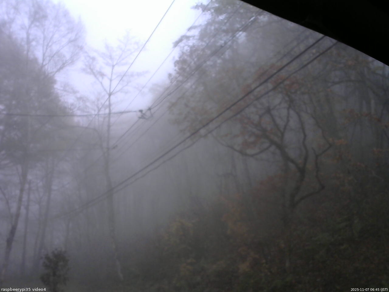 長野県菅平高原 ゆたか山荘 東側上空 2025/11/07 06:45