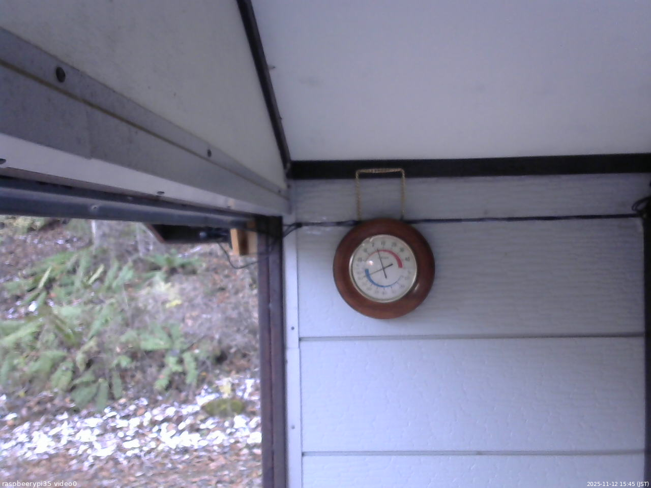 長野県菅平高原 ゆたか山荘 温度計 2025/11/12 15:45