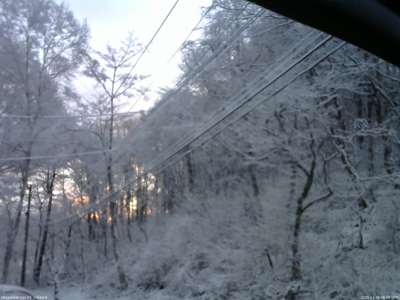 長野県菅平高原 ゆたか山荘 東側上空 2025/11/19 06:30