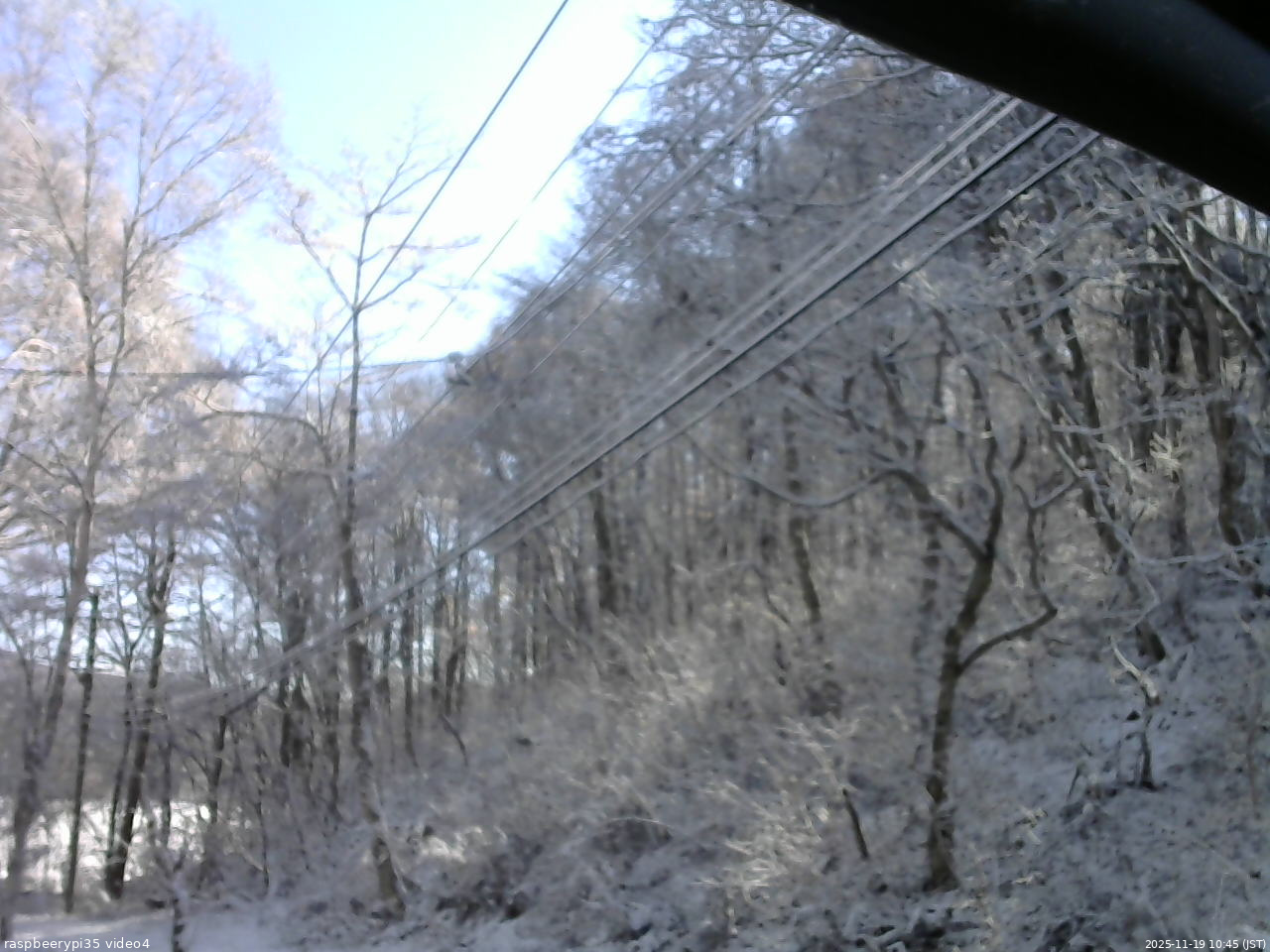 長野県菅平高原 ゆたか山荘 東側上空 2025/11/19 10:45