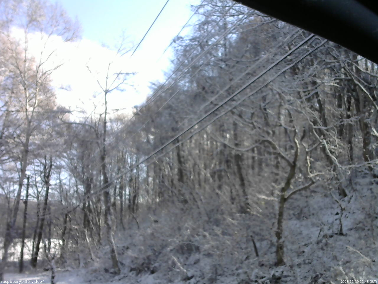 長野県菅平高原 ゆたか山荘 東側上空 2025/11/19 11:45