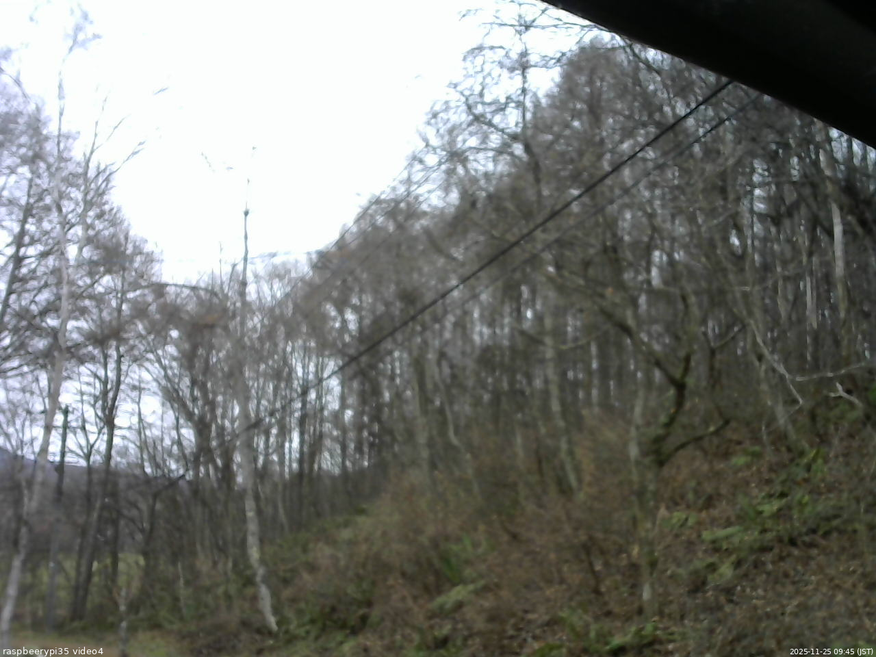 長野県菅平高原 ゆたか山荘 東側上空 2025/11/25 09:45
