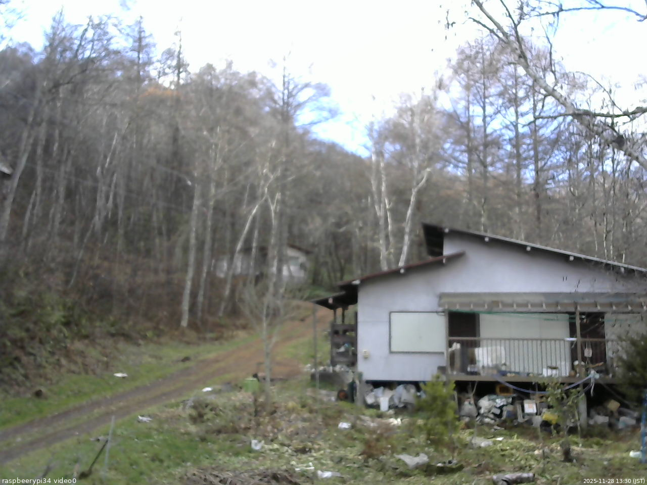 長野県菅平高原 ゆたか山荘 西側(坂上) 2025/11/28 13:30