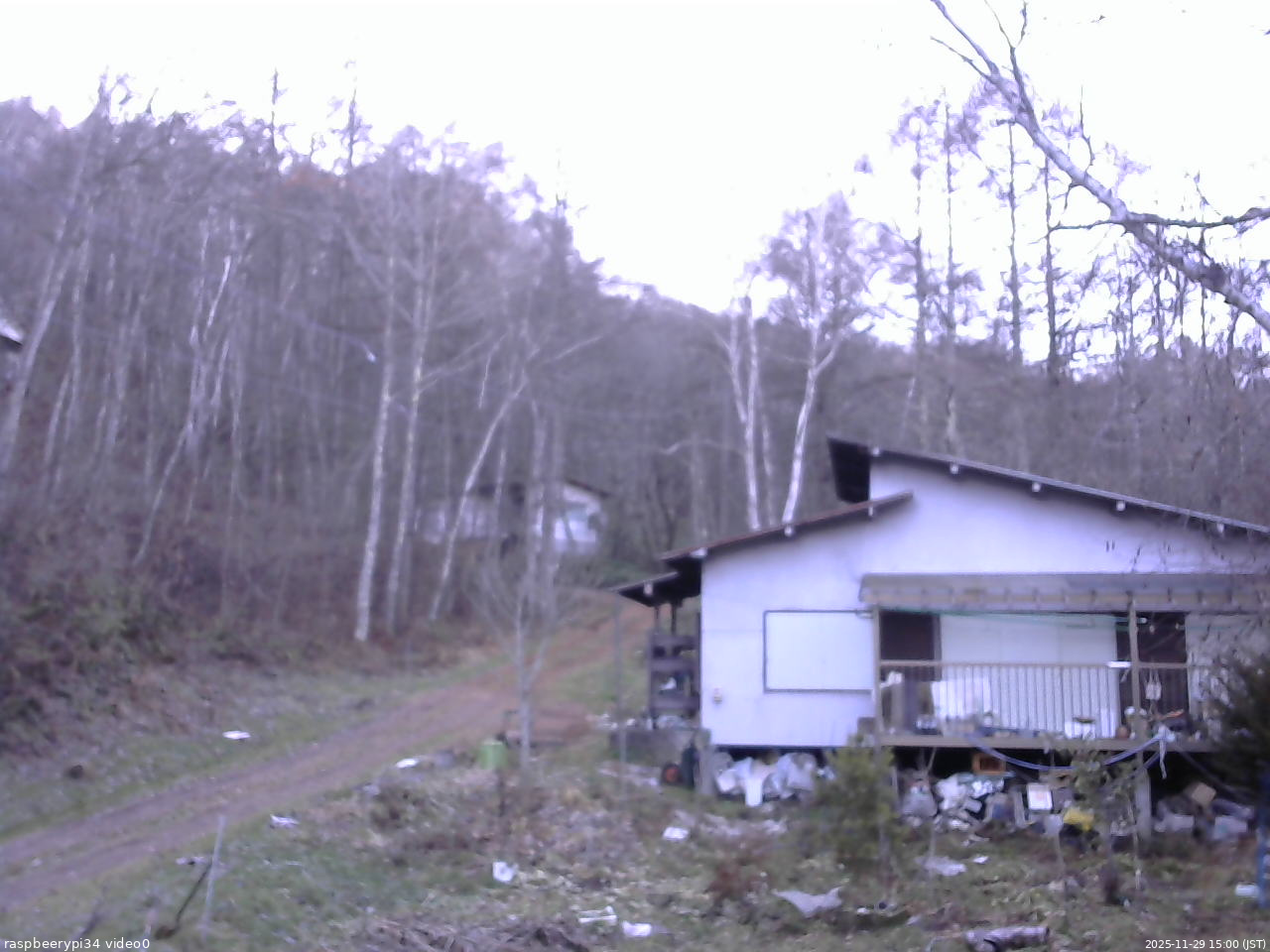 長野県菅平高原 ゆたか山荘 西側(坂上) 2025/11/29 15:00