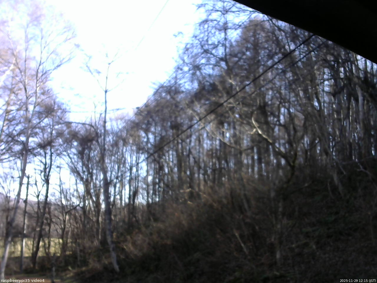 長野県菅平高原 ゆたか山荘 東側上空 2025/11/29 12:15