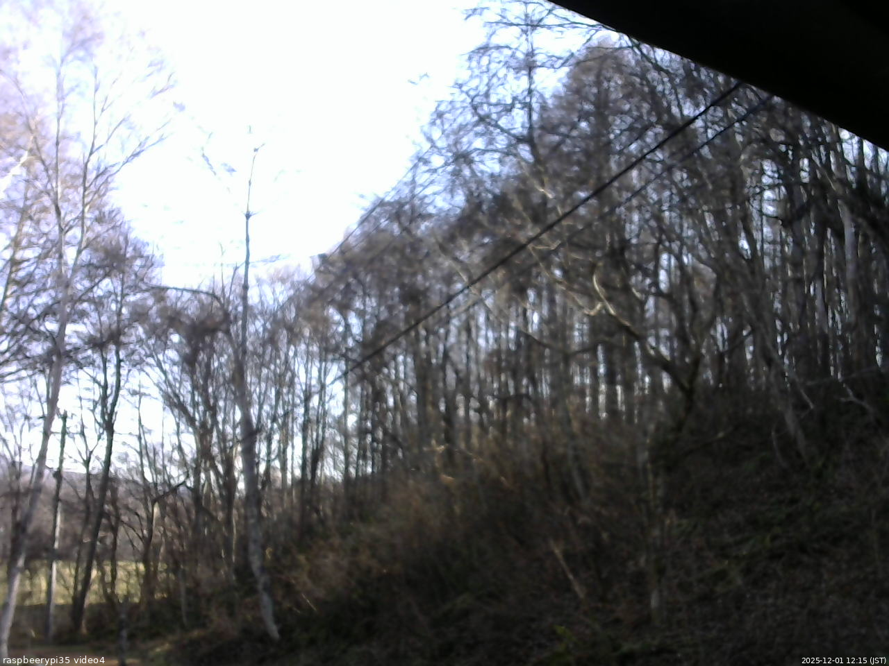 長野県菅平高原 ゆたか山荘 東側上空 2025/12/01 12:15