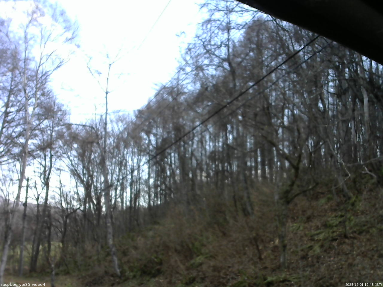 長野県菅平高原 ゆたか山荘 東側上空 2025/12/01 12:45