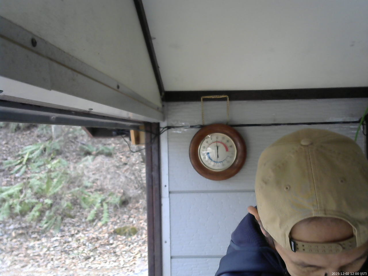 長野県菅平高原 ゆたか山荘 温度計 2025/12/02 12:00