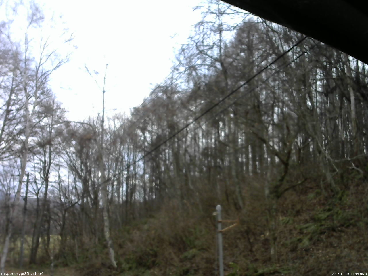 長野県菅平高原 ゆたか山荘 東側上空 2025/12/03 11:45