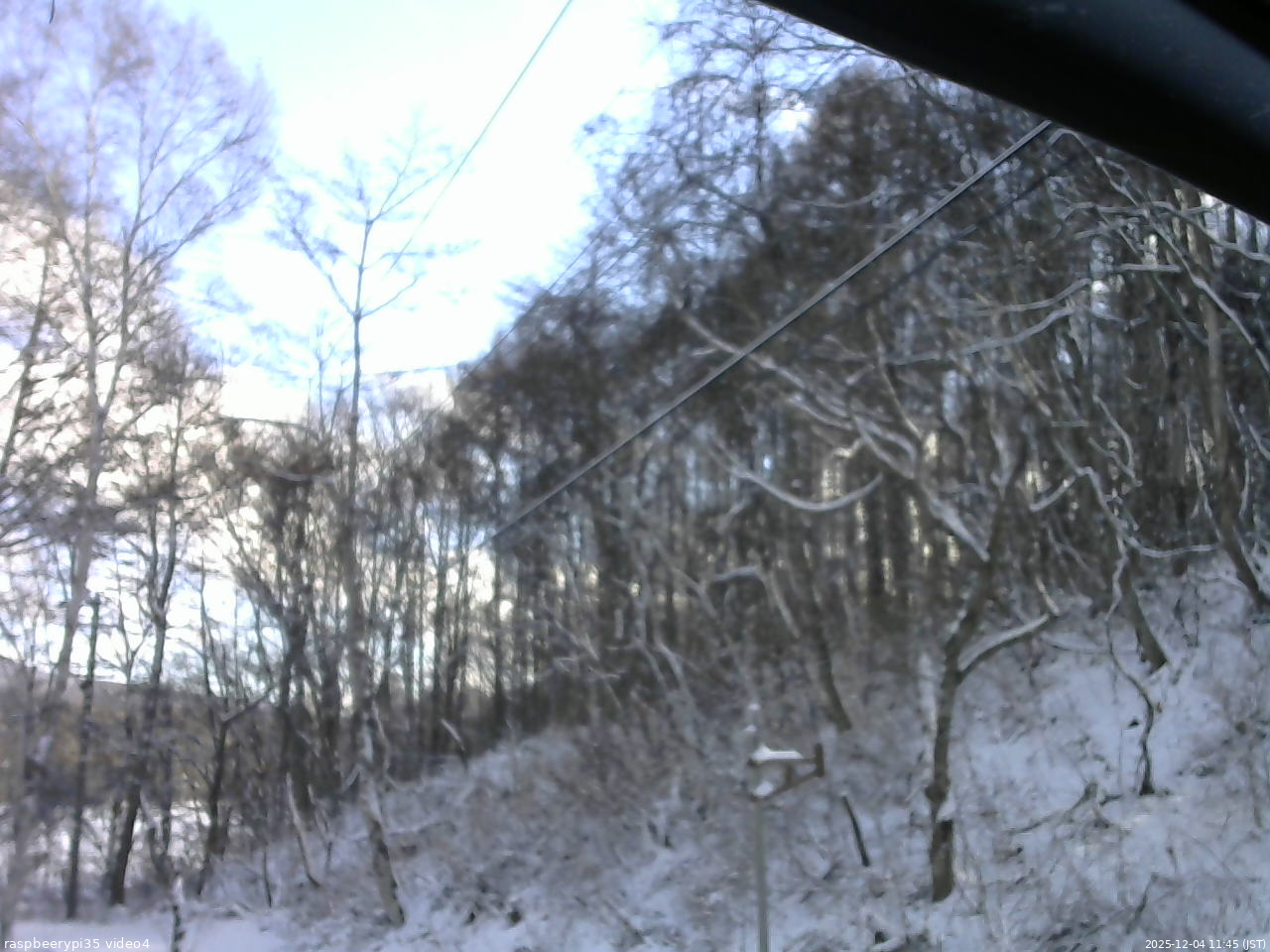 長野県菅平高原 ゆたか山荘 東側上空 2025/12/04 11:45