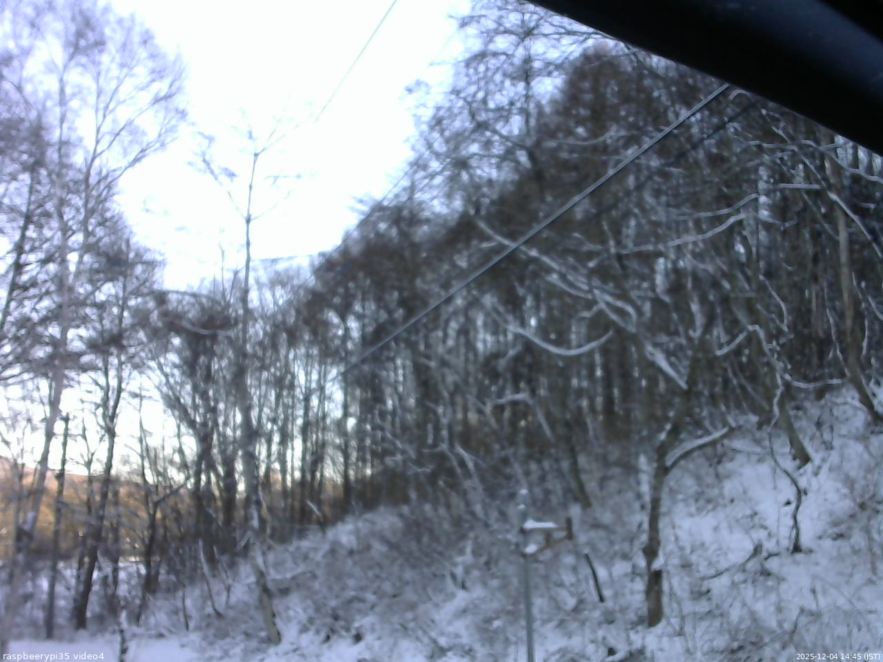 長野県菅平高原 ゆたか山荘 東側上空 2025/12/04 14:45