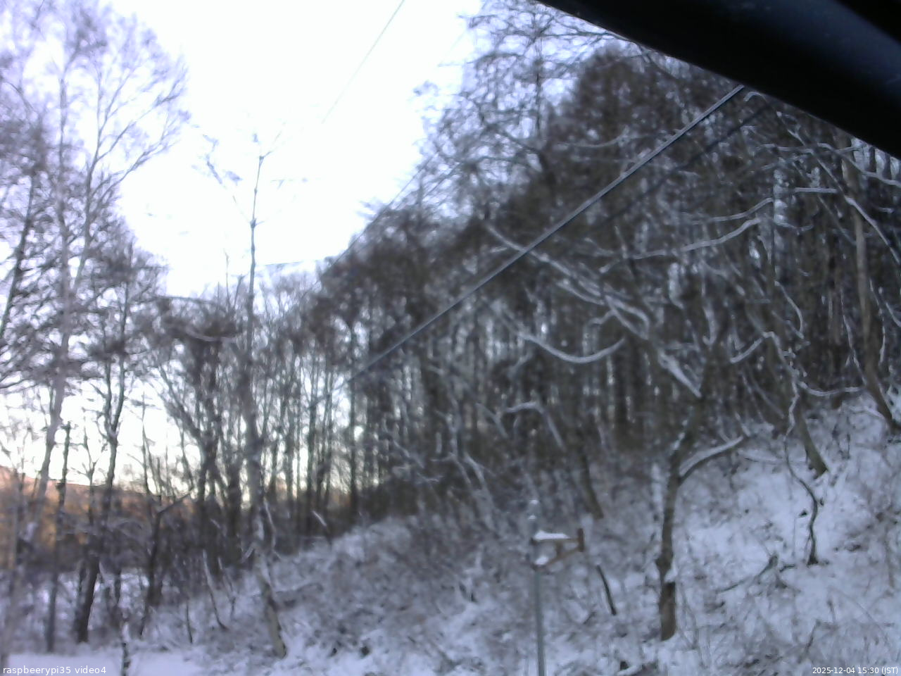 長野県菅平高原 ゆたか山荘 東側上空 2025/12/04 15:30