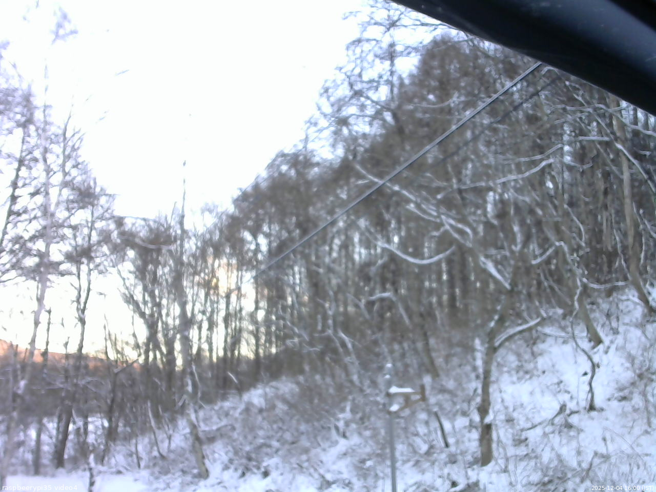 長野県菅平高原 ゆたか山荘 東側上空 2025/12/04 16:00