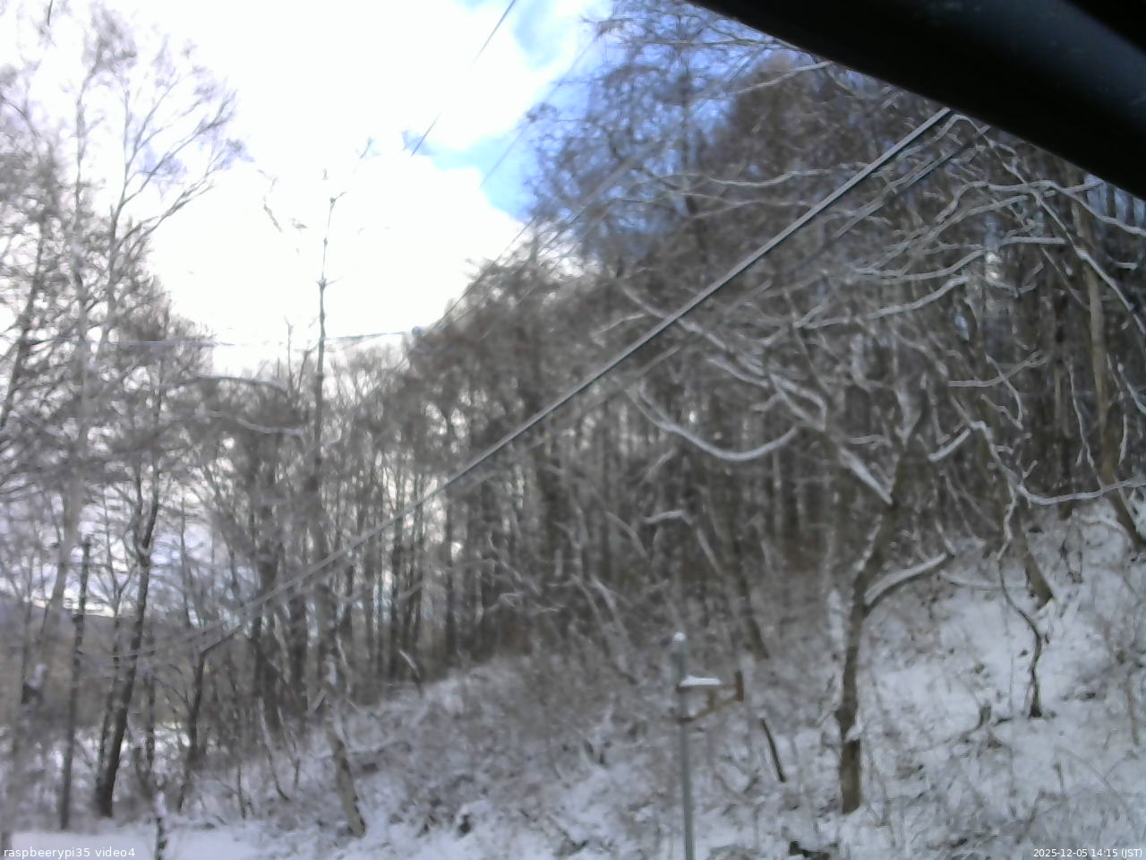 長野県菅平高原 ゆたか山荘 東側上空 2025/12/05 14:15