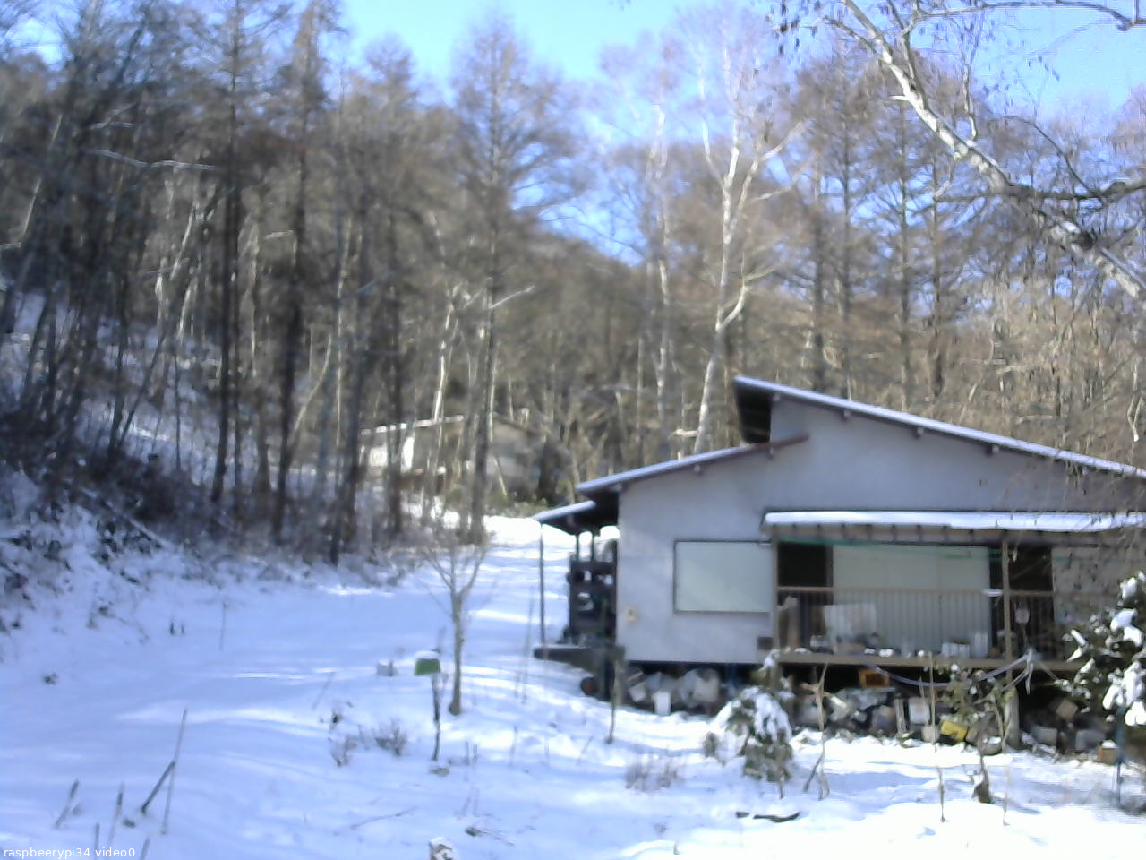 長野県菅平高原 ゆたか山荘 西側(坂上) 2025/12/07 11:30