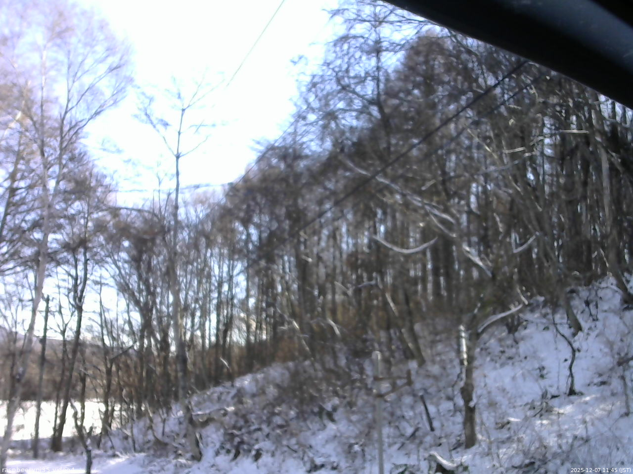 長野県菅平高原 ゆたか山荘 東側上空 2025/12/07 11:45