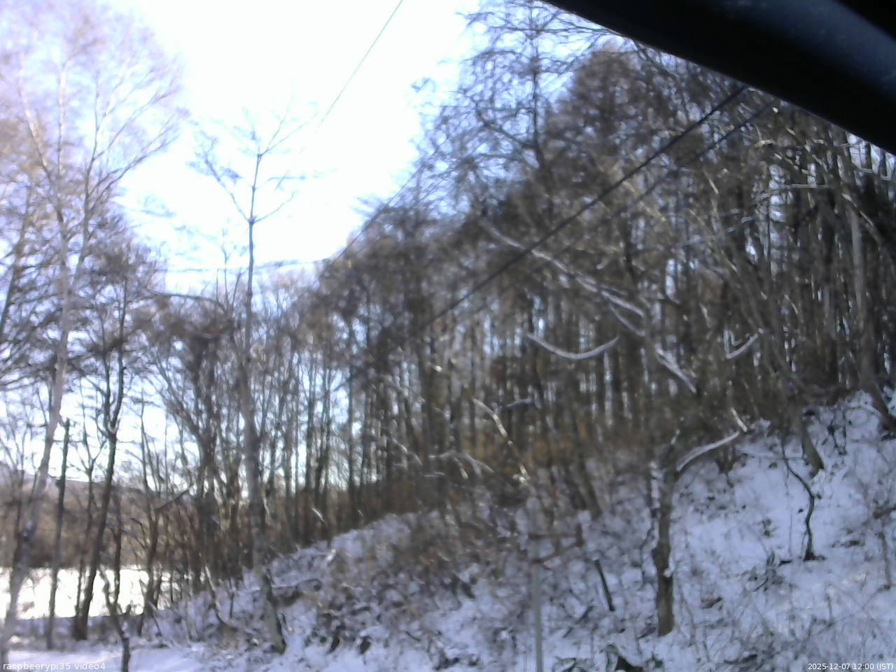 長野県菅平高原 ゆたか山荘 東側上空 2025/12/07 12:00