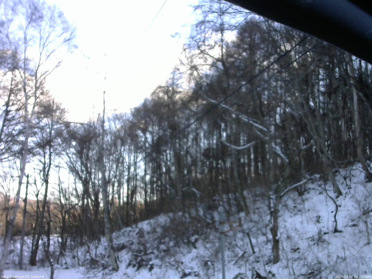 長野県菅平高原 ゆたか山荘 東側上空 2025/12/07 14:45