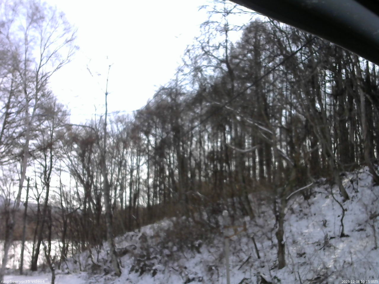 長野県菅平高原 ゆたか山荘 東側上空 2025/12/08 10:15