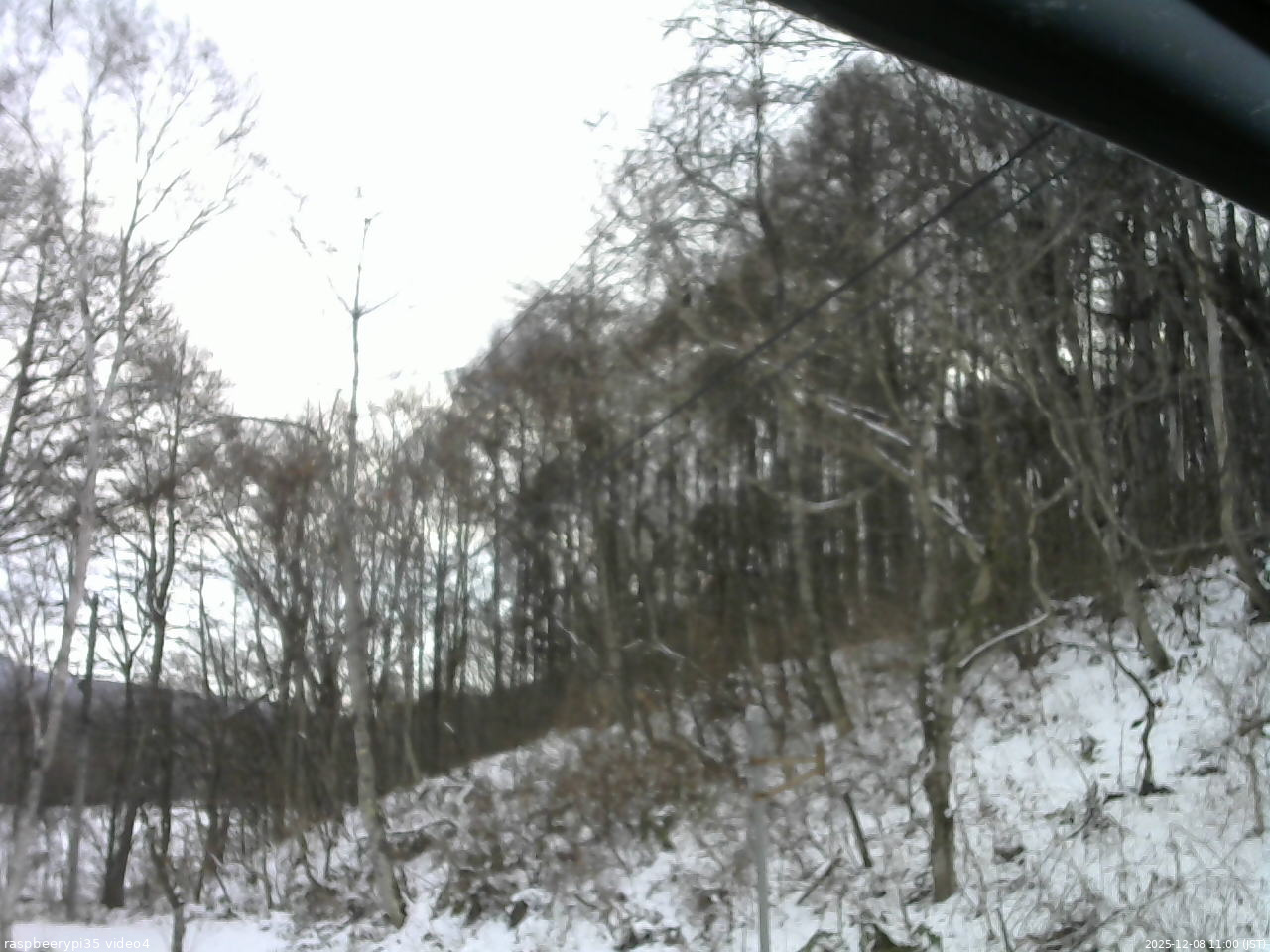 長野県菅平高原 ゆたか山荘 東側上空 2025/12/08 11:00