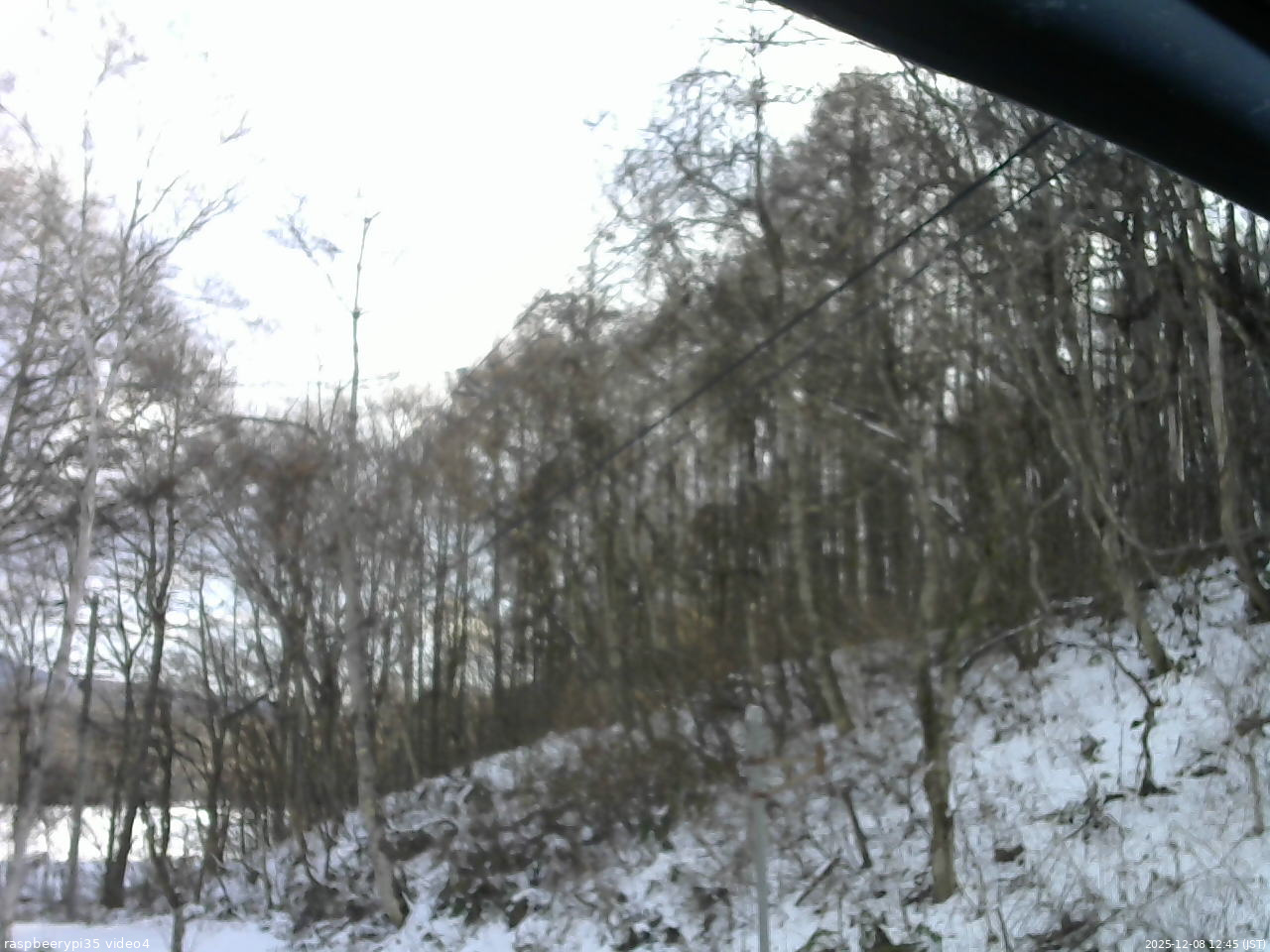 長野県菅平高原 ゆたか山荘 東側上空 2025/12/08 12:45