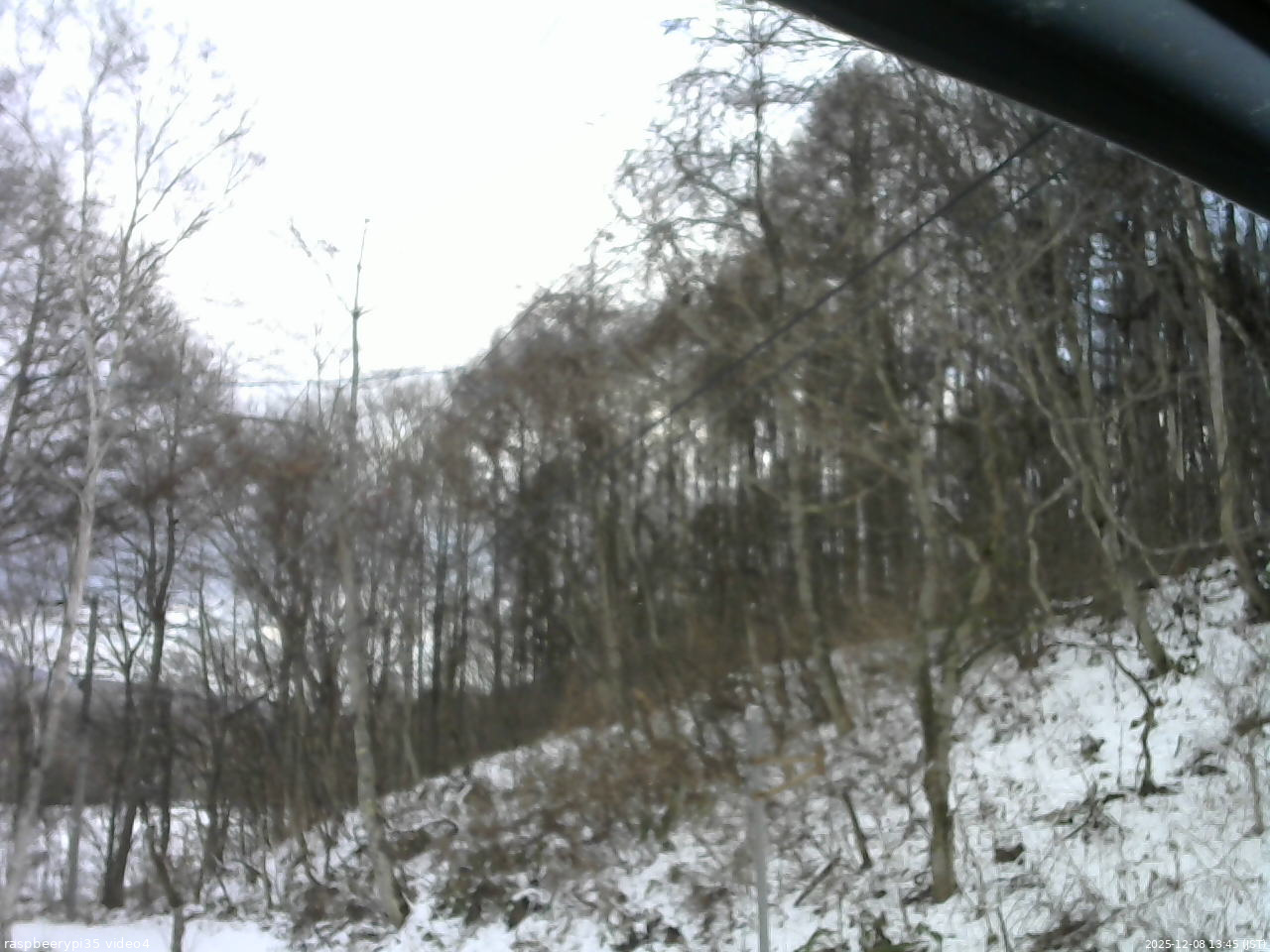 長野県菅平高原 ゆたか山荘 東側上空 2025/12/08 13:45