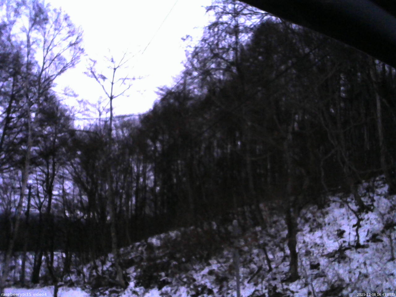 長野県菅平高原 ゆたか山荘 東側上空 2025/12/08 16:45