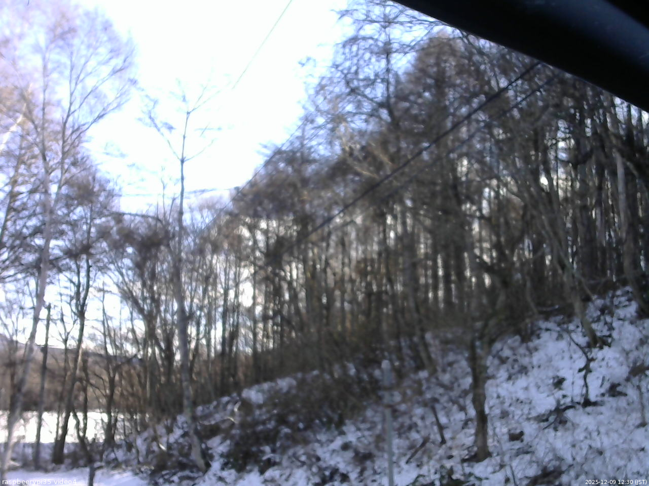 長野県菅平高原 ゆたか山荘 東側上空 2025/12/09 12:30