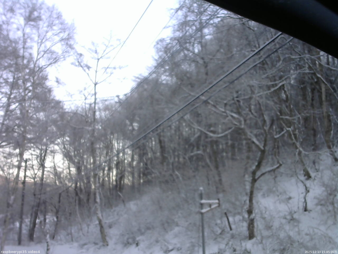 長野県菅平高原 ゆたか山荘 東側上空 2025/12/13 15:45