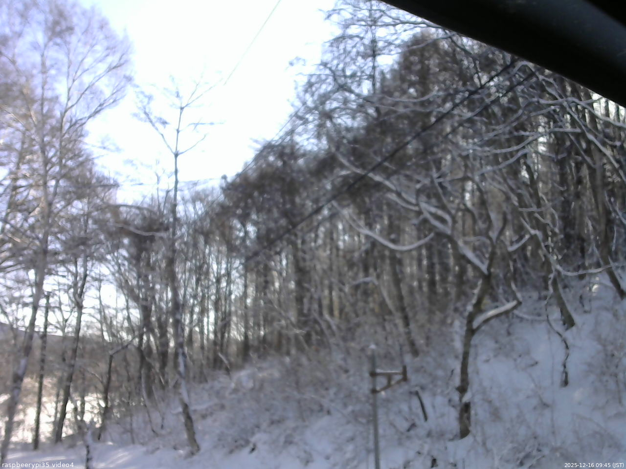 長野県菅平高原 ゆたか山荘 東側上空 2025/12/16 09:45
