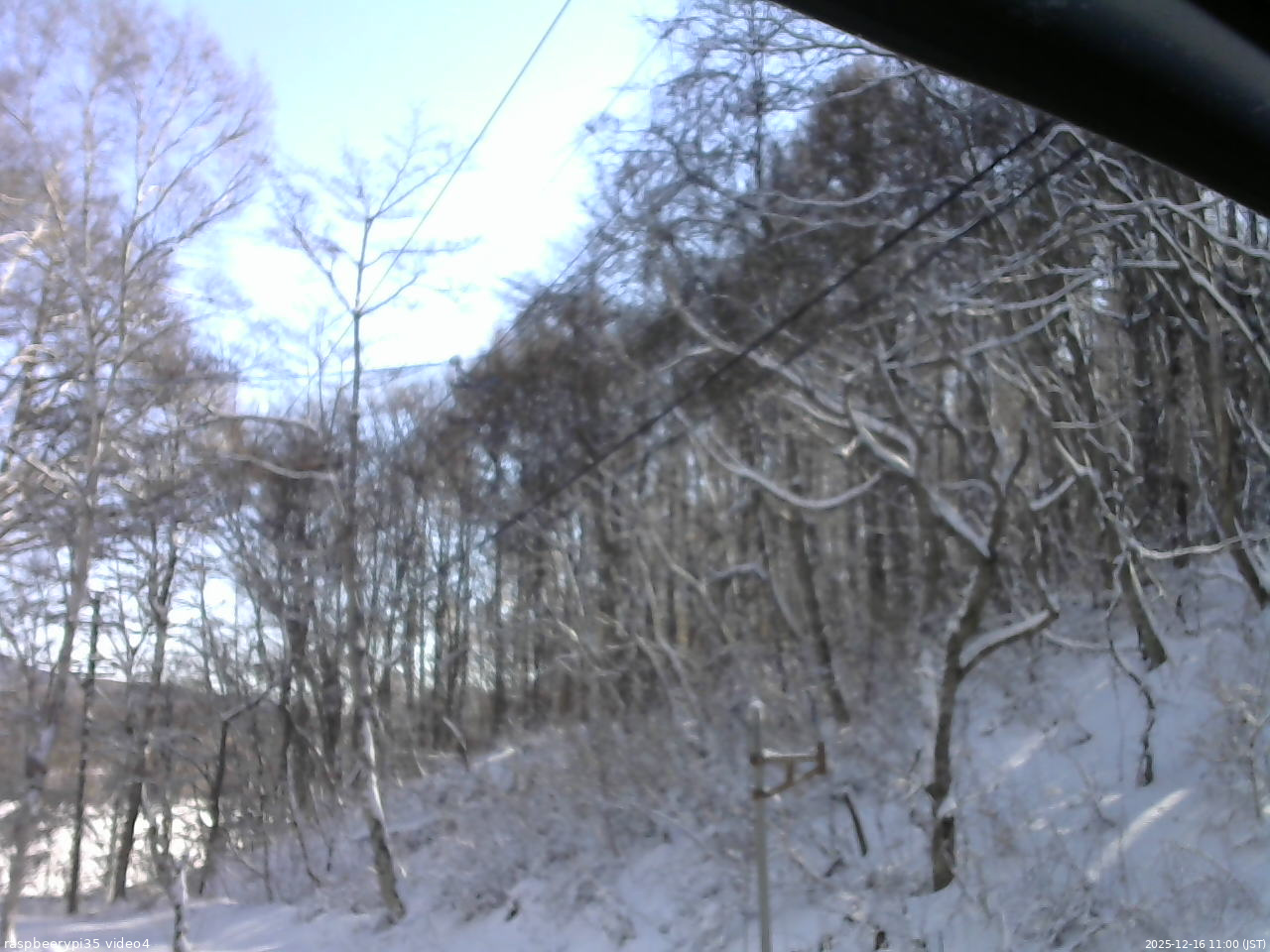 長野県菅平高原 ゆたか山荘 東側上空 2025/12/16 11:00