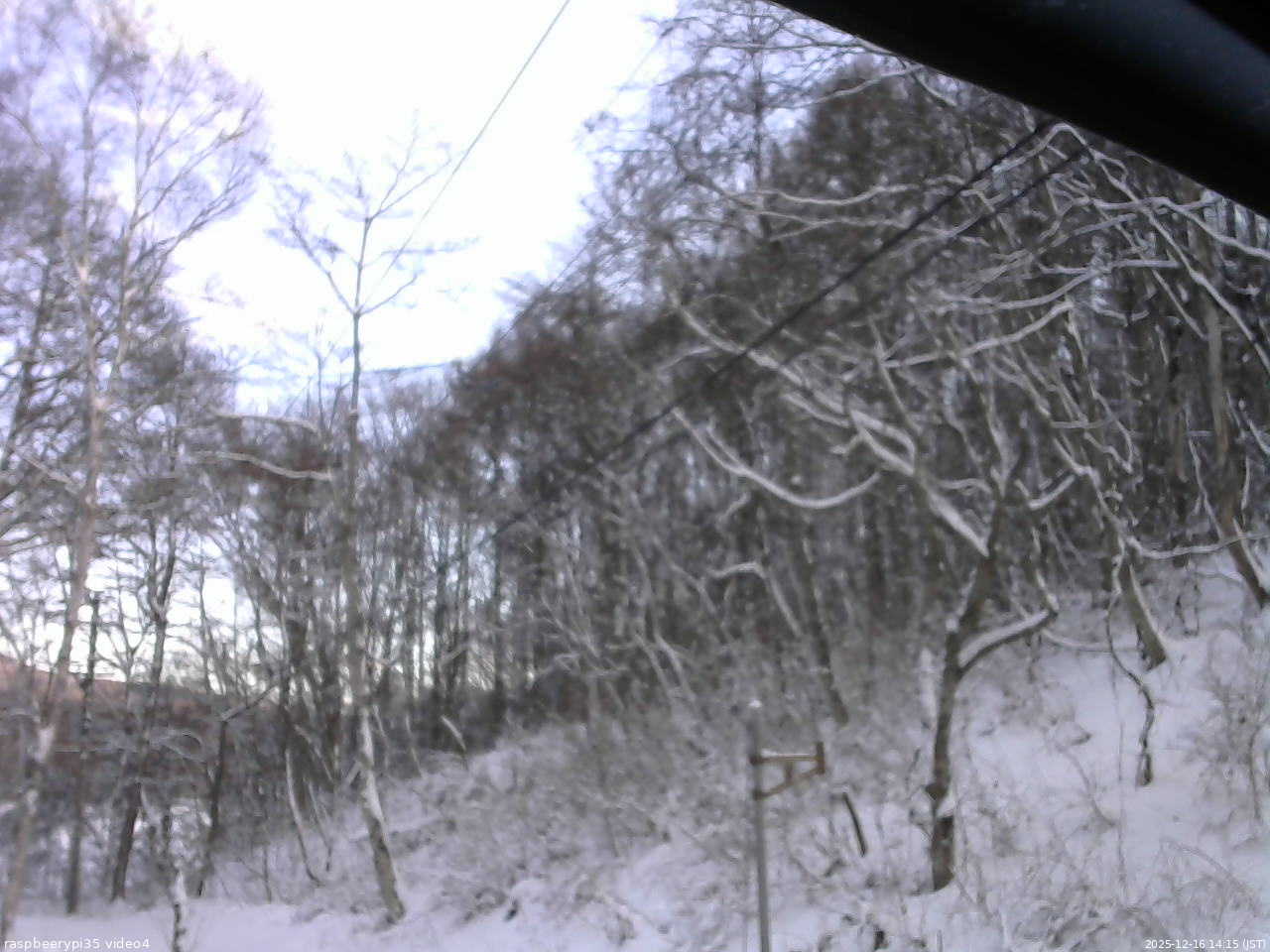 長野県菅平高原 ゆたか山荘 東側上空 2025/12/16 14:15