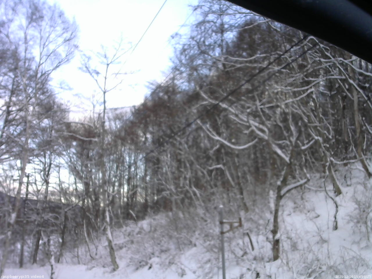 長野県菅平高原 ゆたか山荘 東側上空 2025/12/16 15:45