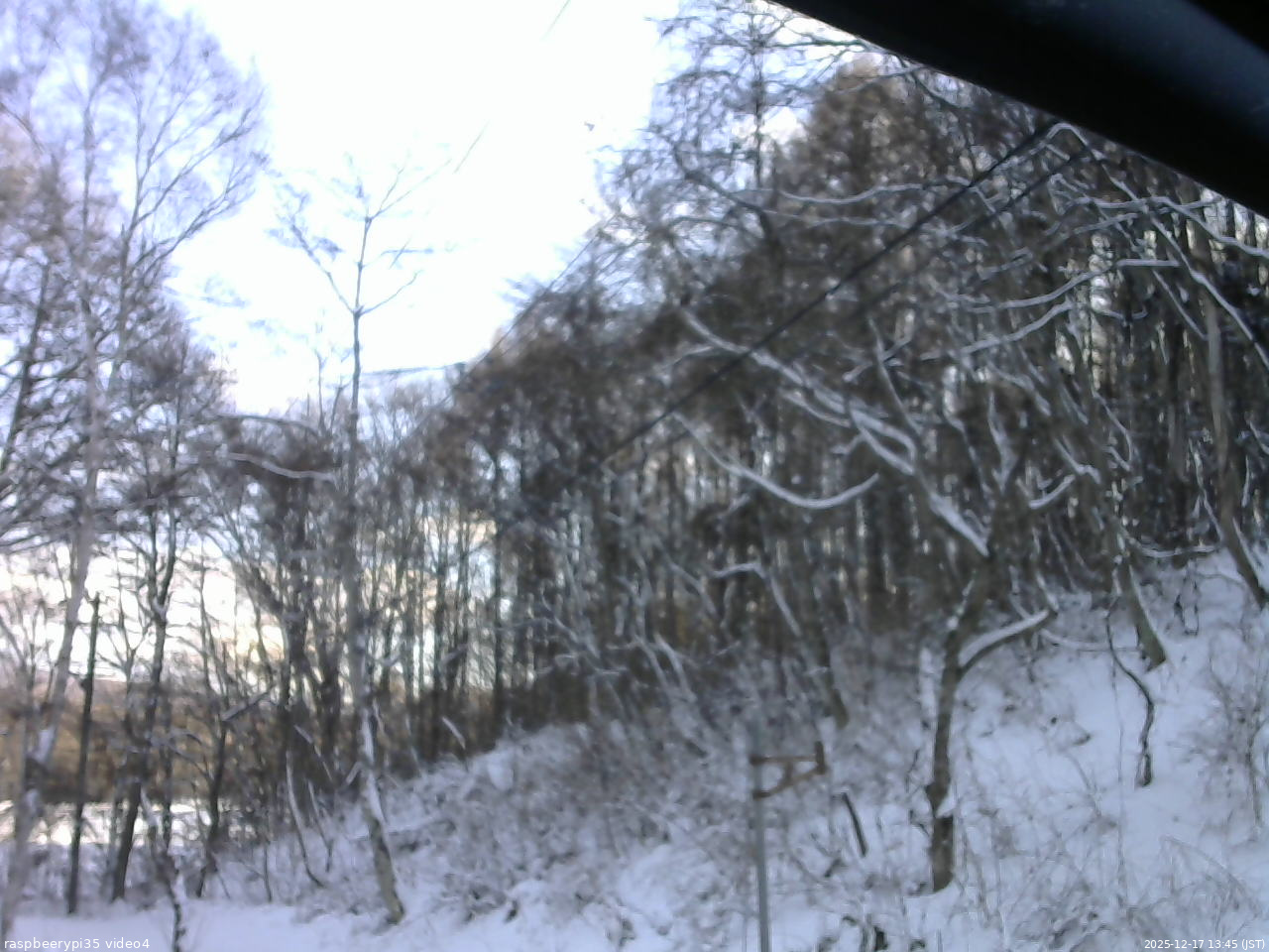 長野県菅平高原 ゆたか山荘 東側上空 2025/12/17 13:45