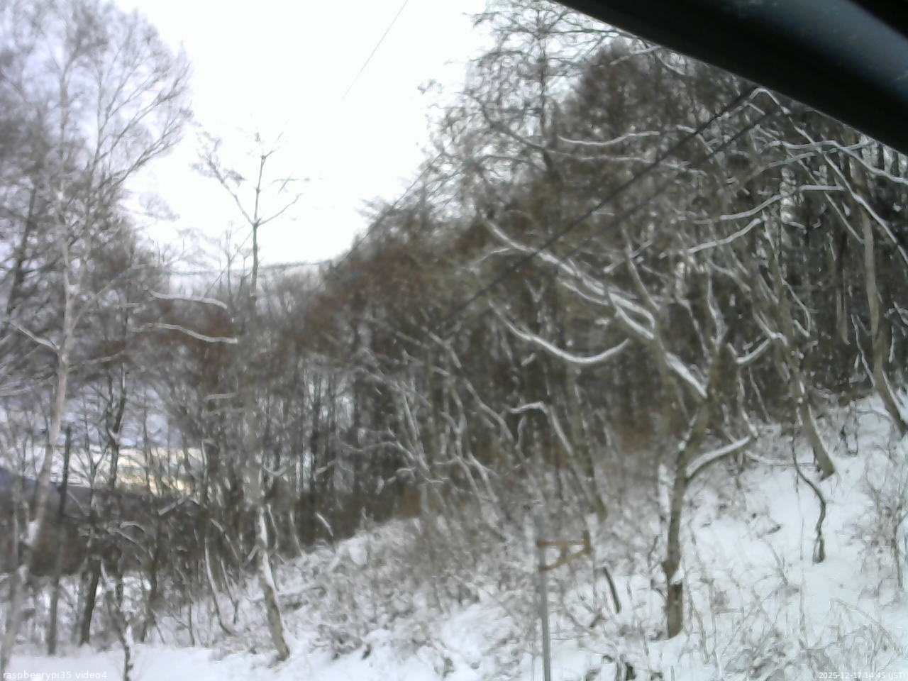 長野県菅平高原 ゆたか山荘 東側上空 2025/12/17 14:45