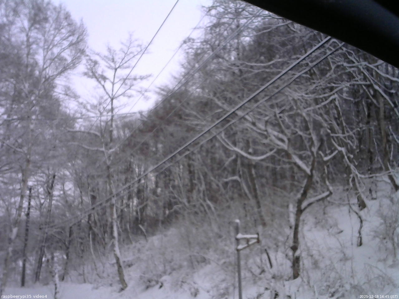 長野県菅平高原 ゆたか山荘 東側上空 2025/12/18 16:45