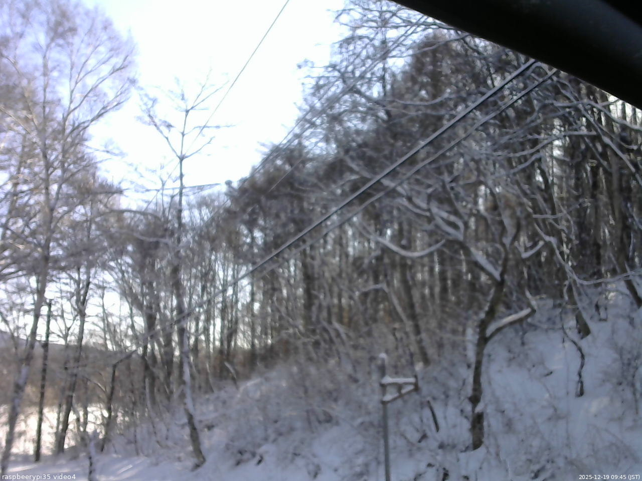 長野県菅平高原 ゆたか山荘 東側上空 2025/12/19 09:45