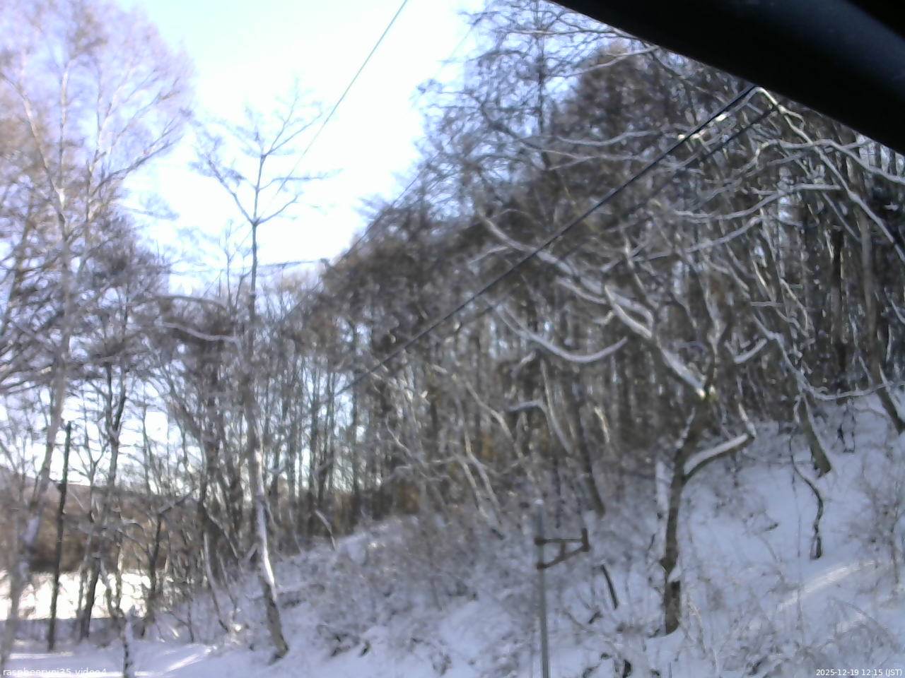 長野県菅平高原 ゆたか山荘 東側上空 2025/12/19 12:15