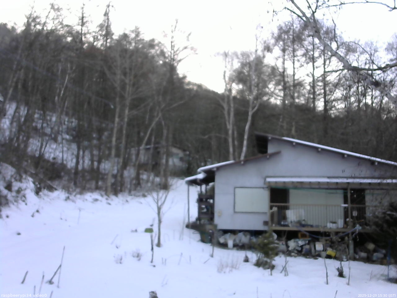 長野県菅平高原 ゆたか山荘 西側(坂上) 2025/12/23 15:30