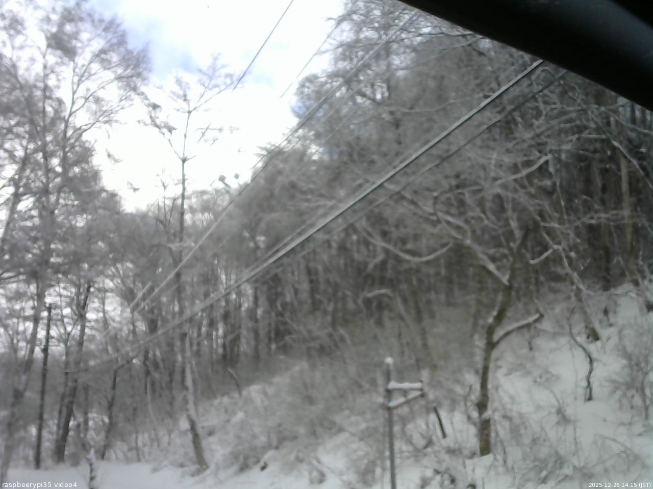 長野県菅平高原 ゆたか山荘 東側上空 2025/12/26 14:15